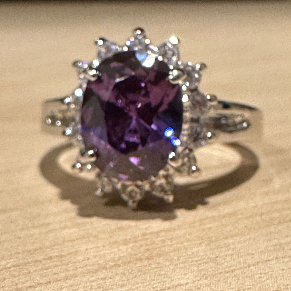 Vintage Silver Tone Purple Amethyst Starburst Halo Cocktail Ring Size 7